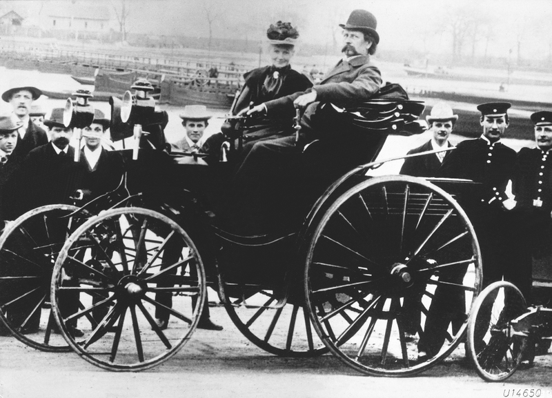 Illustration for article titled Bertha Benz: The First Lady of the Automobile